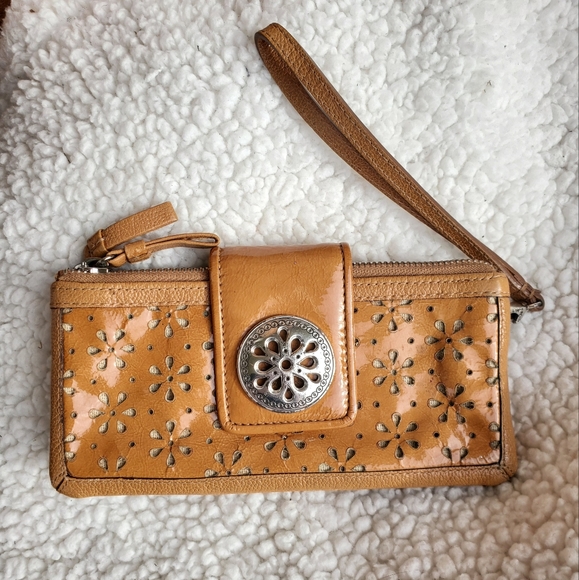 Brighton Tan Patent Leather Cutout Print Wristlet Wallet - Picture 2 of 14